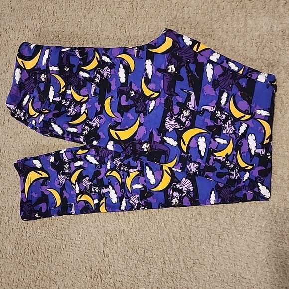 Tween Lularoe Leggings - Halloween 🎃 - Picture 1 of 2